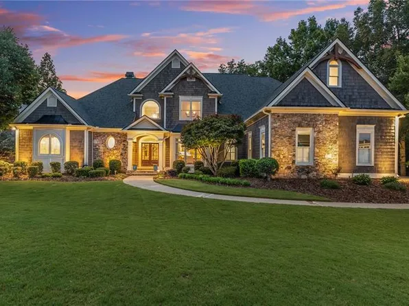 3726 Wavespray Ct, Gainesville, GA 30506