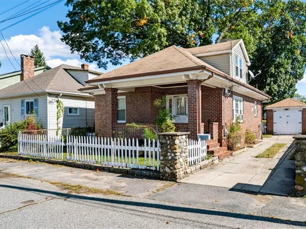 58 Halleck Ave, Riverside, RI 02915
