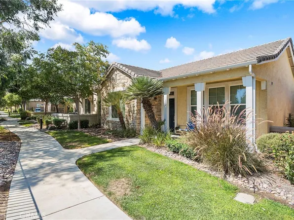 8085 Carnoustie Ave, Hemet, CA 92545