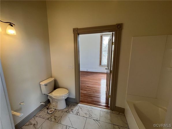 richmond-virginia-444901614 picture