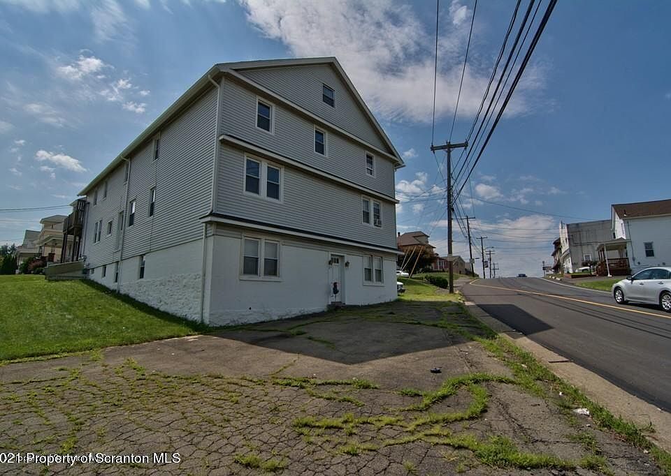 752 Dunmore St Scranton, PA Zillow