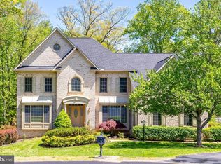 1051 Northfalls Ct, Great Falls, VA 22066