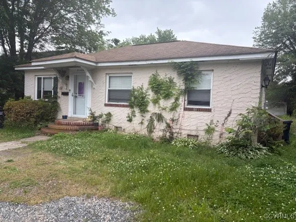 3312 Woodlawn St, Hopewell, VA 23860