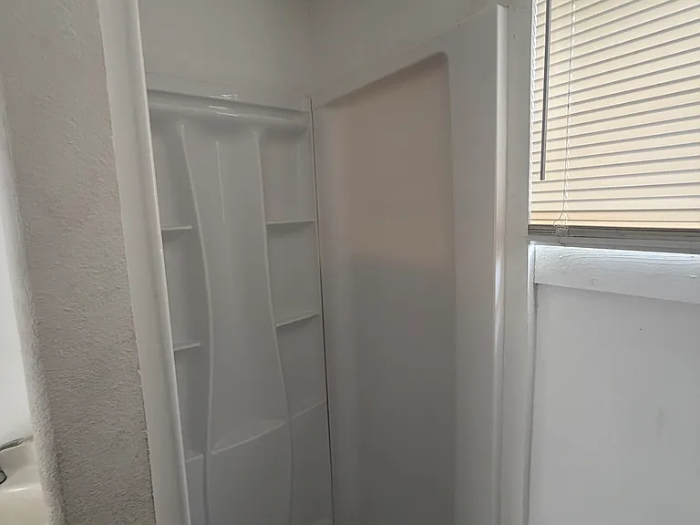 519 S Carancahua St #6 — Photo 6