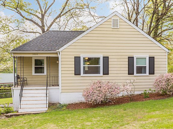 2nd image of 3992 Fairfax Dr #10