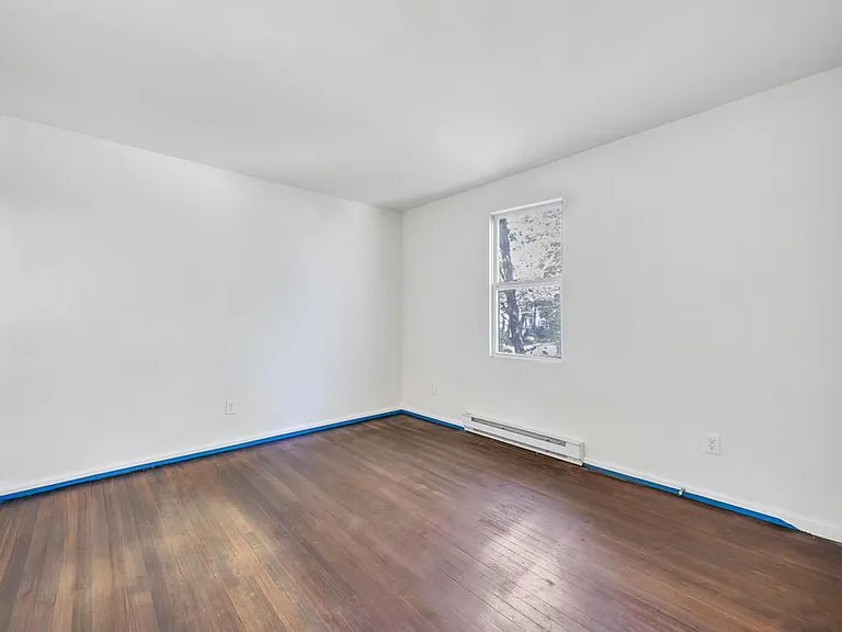 82 Columbia St — Photo 18