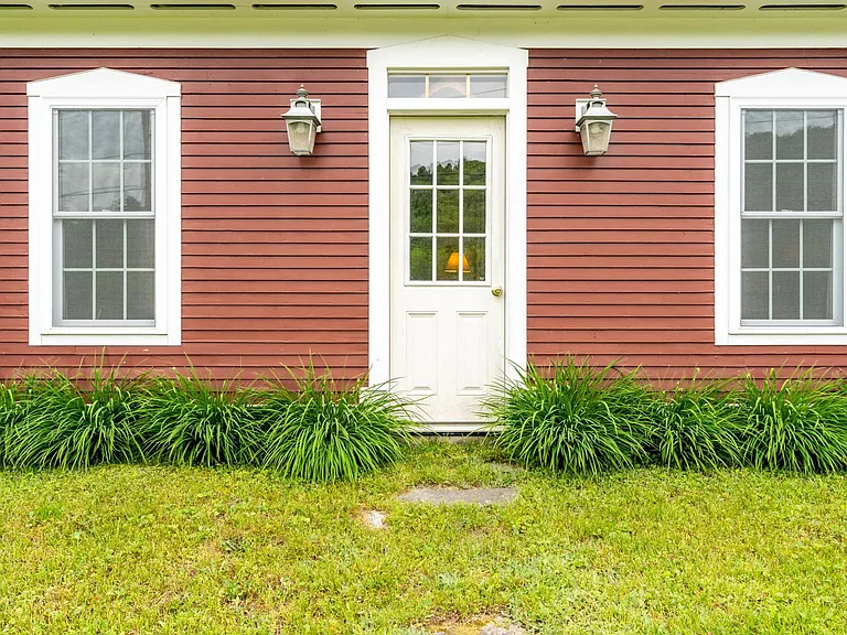 425 Nebraska Valley Rd — Photo 4