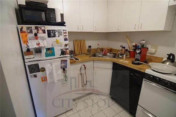 Rented by City Stop Realty | media 25