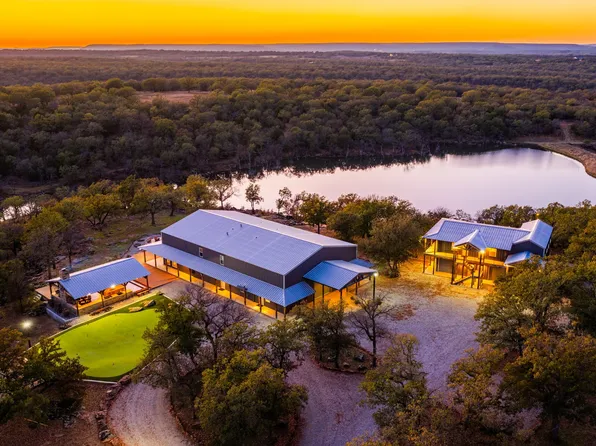 770 Sand Ln, Santo, TX 76472