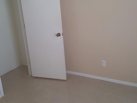 4th image of 2706 Los Amigos Dr