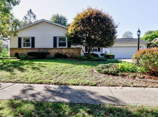 2309 Barberry Dr, Champaign, IL
