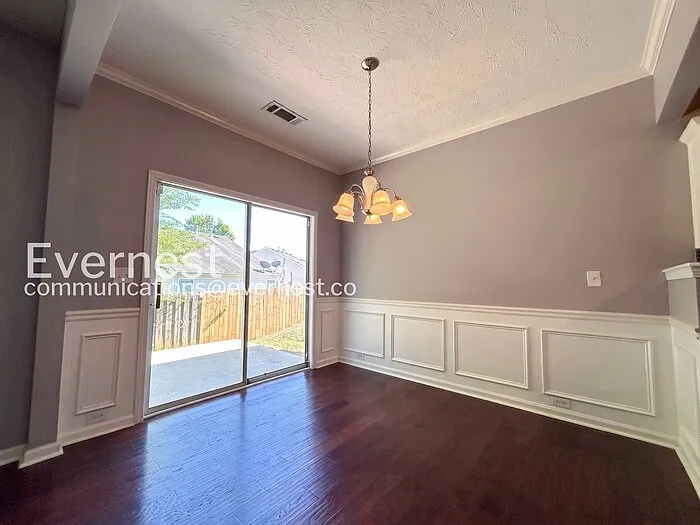 729 Mountain Laurel Dr — Photo 9