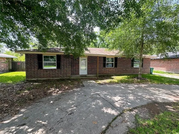 1505 Saint Ann Pl, Slidell, LA 70460