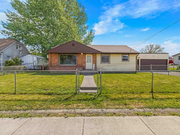 1357 Chestnut St, Clarkston, WA 99403