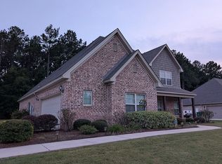 212 Spruce Knoll Ln, Elmore, AL 36025