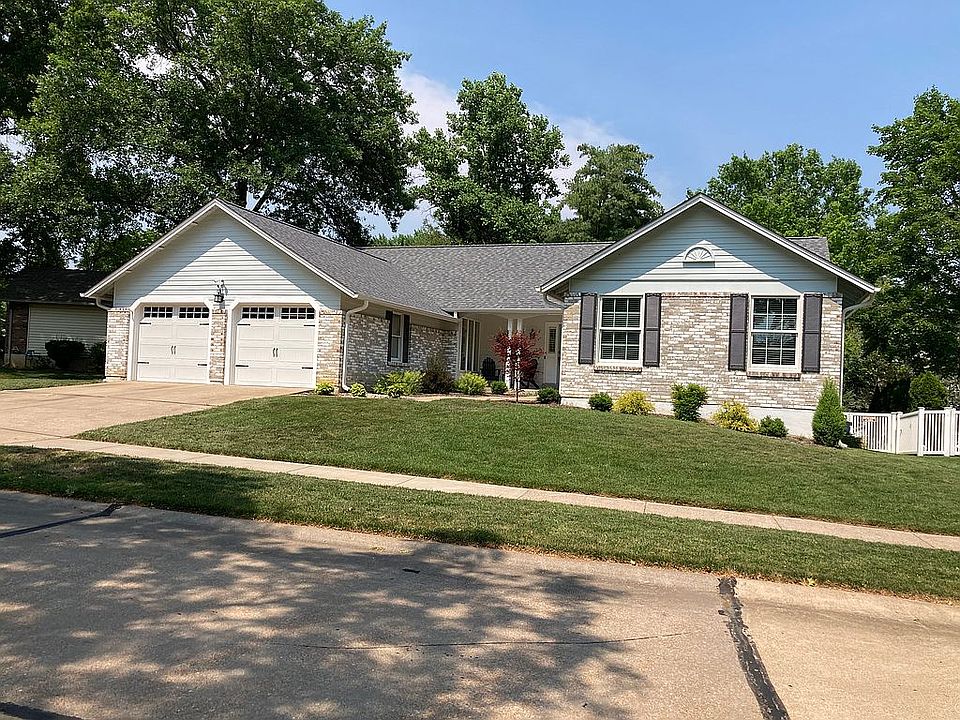 2nd image of 741 Galway Dr