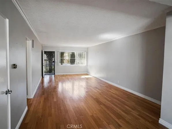 1757 N Normandie Ave APT 8, Los Angeles, CA 90027