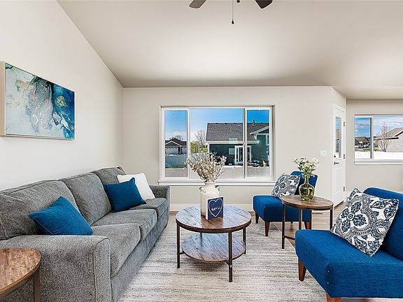 4th image of 2235 Greenbriar Rd