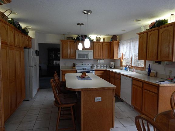 5th image of 3683 Courtland Dr