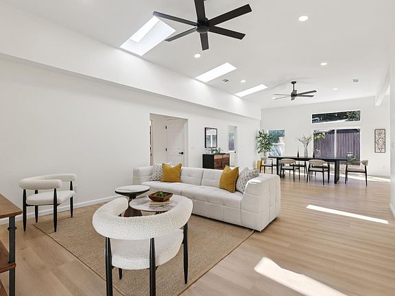 5th image of 368 Bonnie Court