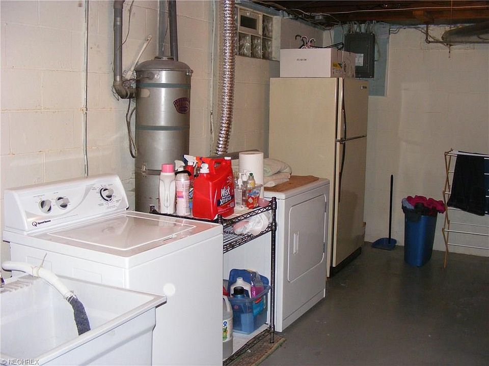 2nd image of 330 Indiana Ave NE