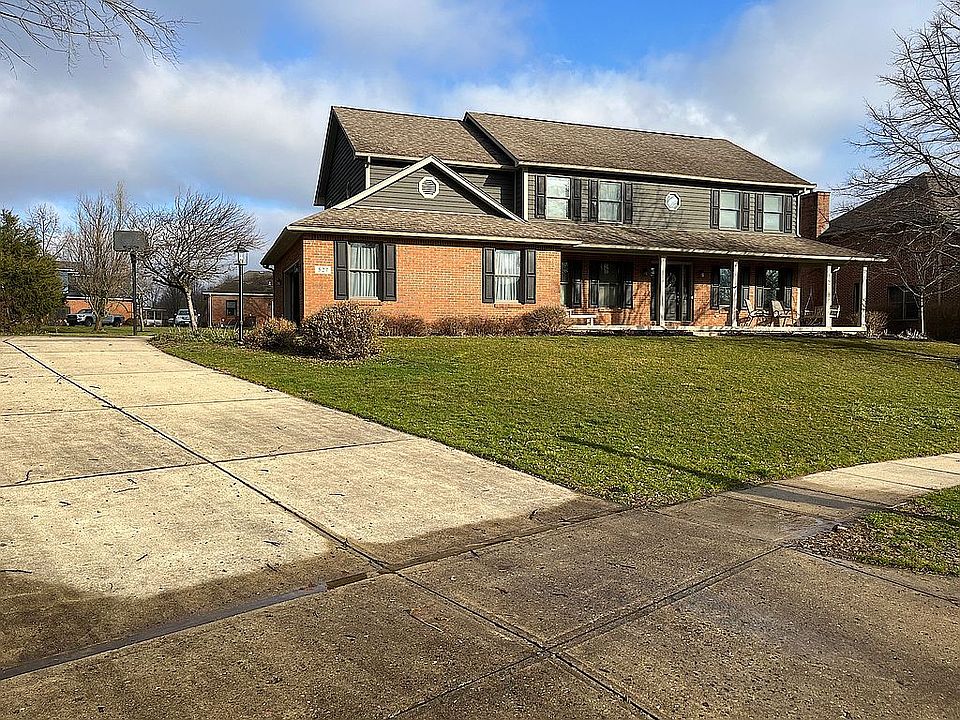 1st image of 527 Shadowood Dr