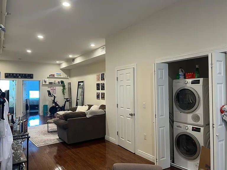 70 E Ridgewood Ave #2 — Photo 3