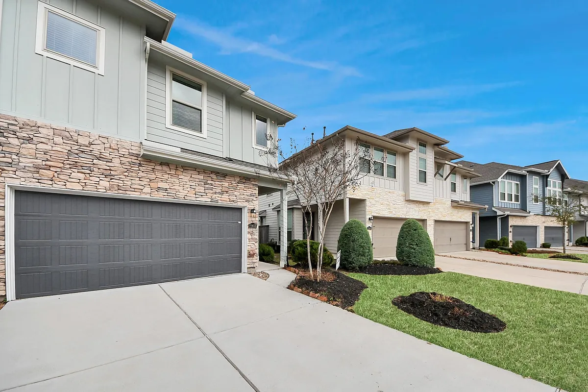 Building Photo - 22658 Sutherland Bend Ln