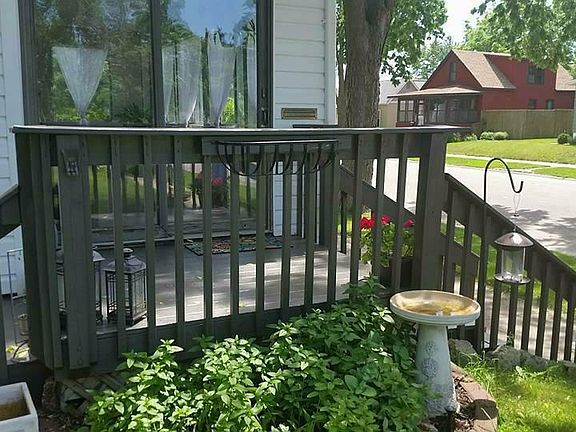 4th image of 1523 Barlow St