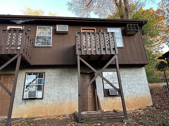 3rd image of 2511 Ashmore Ave #1