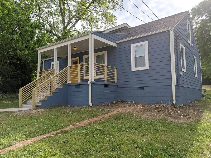 2861 Forrest Hills — Photo 3