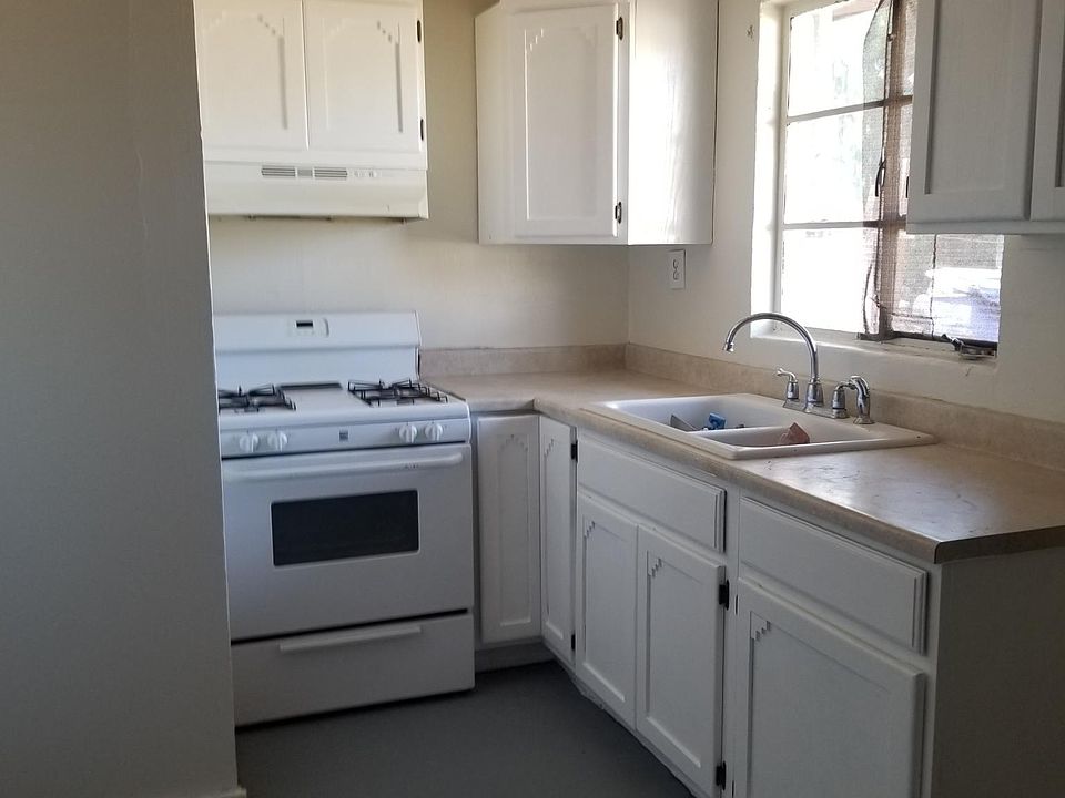 1st image of 293 W Heil Ave