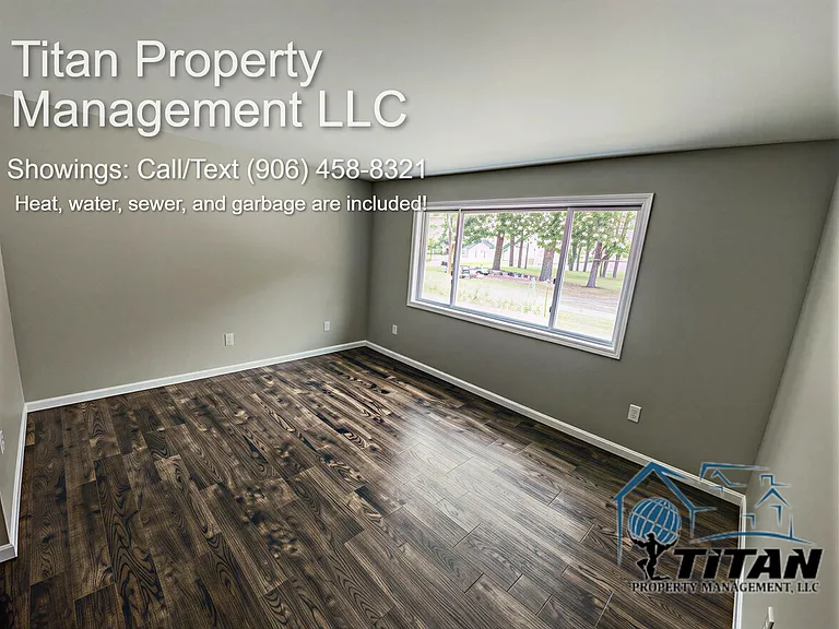 1039 Maas St #10 — Photo 3