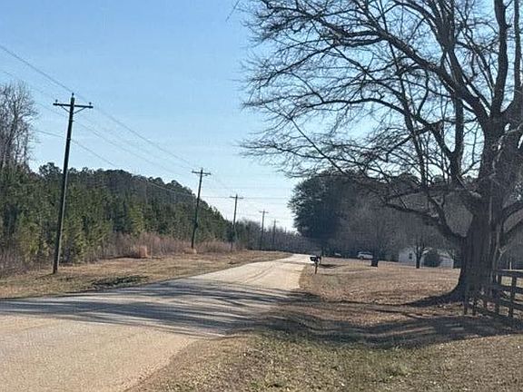 5th image of 639 McCollum Rd