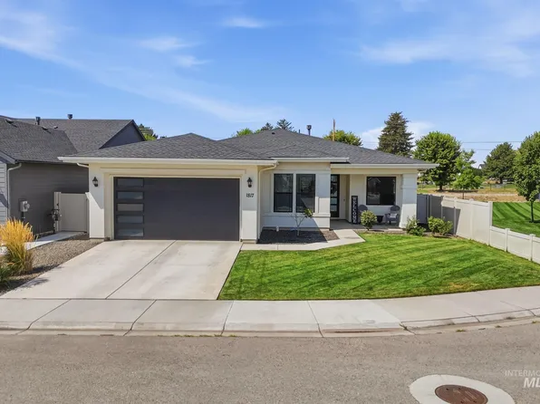 1817 N Burnam Ave, Star, ID 83669