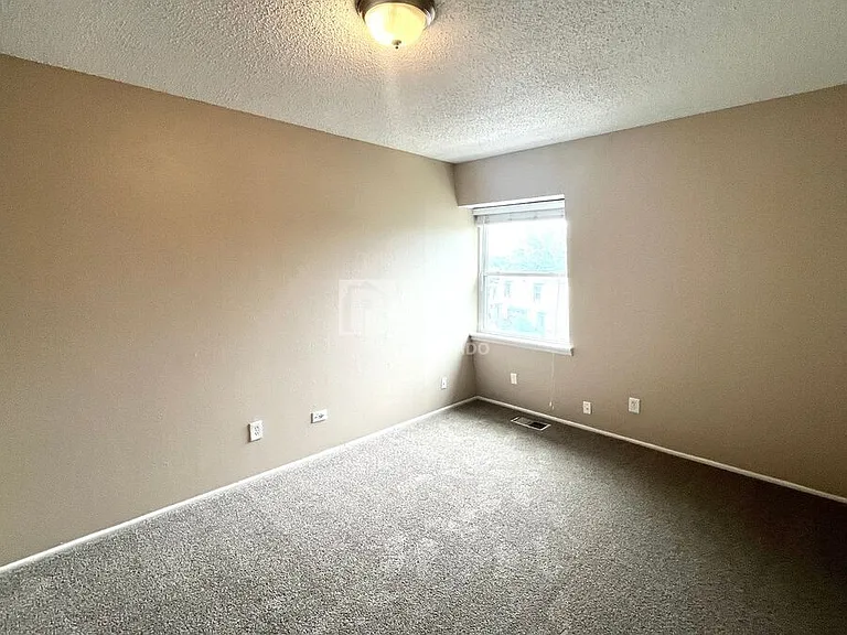 3005 E Fountain Blvd — Photo 7