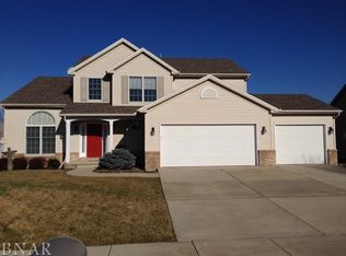 105 Kendahl Ct, Hudson, IL