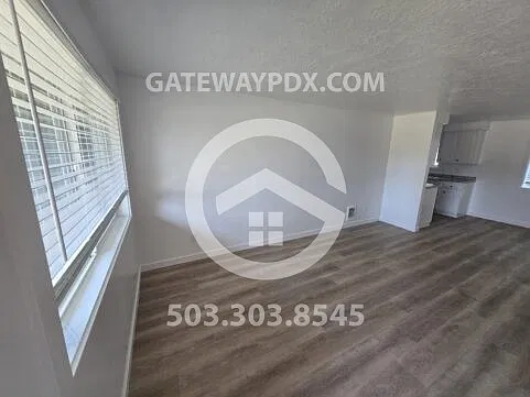 4140 Gary St NE — Photo 3