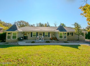 424 Old Mill Stream Ln, Shepherdsville, KY 40165