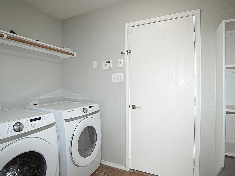 4006 Collin Ct — Photo 12