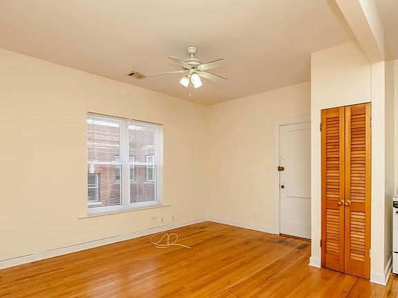 5th image of 851 W Cornelia Ave #S99ndyvrk
