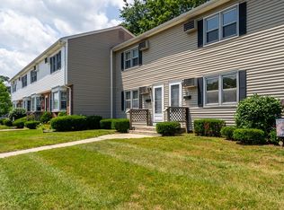 41 South St UNIT 10, Easthampton, MA 01027