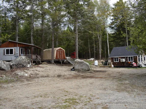 21 Edgewater Court, Grand Falls Twp, ME 04418