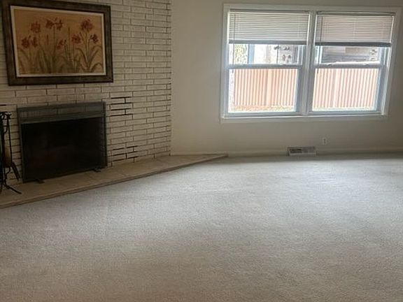2nd image of 716 Cowdin Dr
