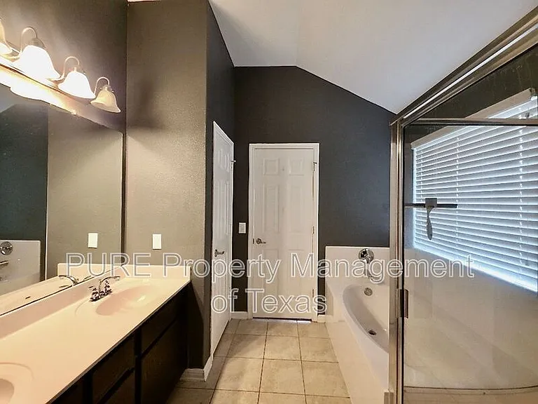 18808 Keeli Ln — Photo 11