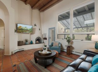 2967 Viaje Pavo Real, Santa Fe, NM 87505