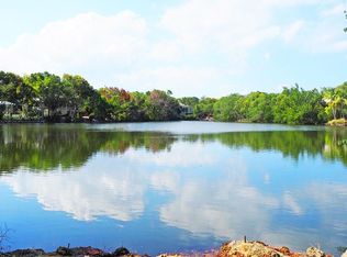 21 Tamarind Ln, Key Largo, FL 33037