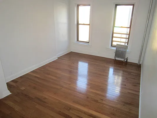 Rented by Concept Real Estate Group | media 33