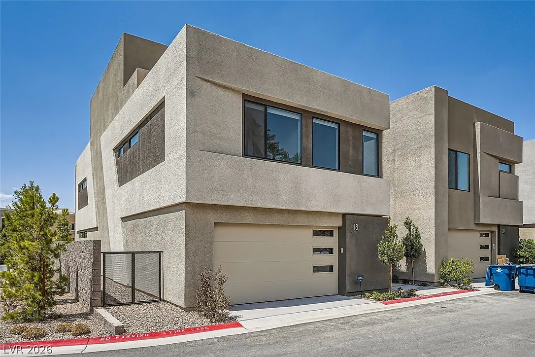3 bed, 4.5 bath, 3210 sqft, $6,800 — Photo 2