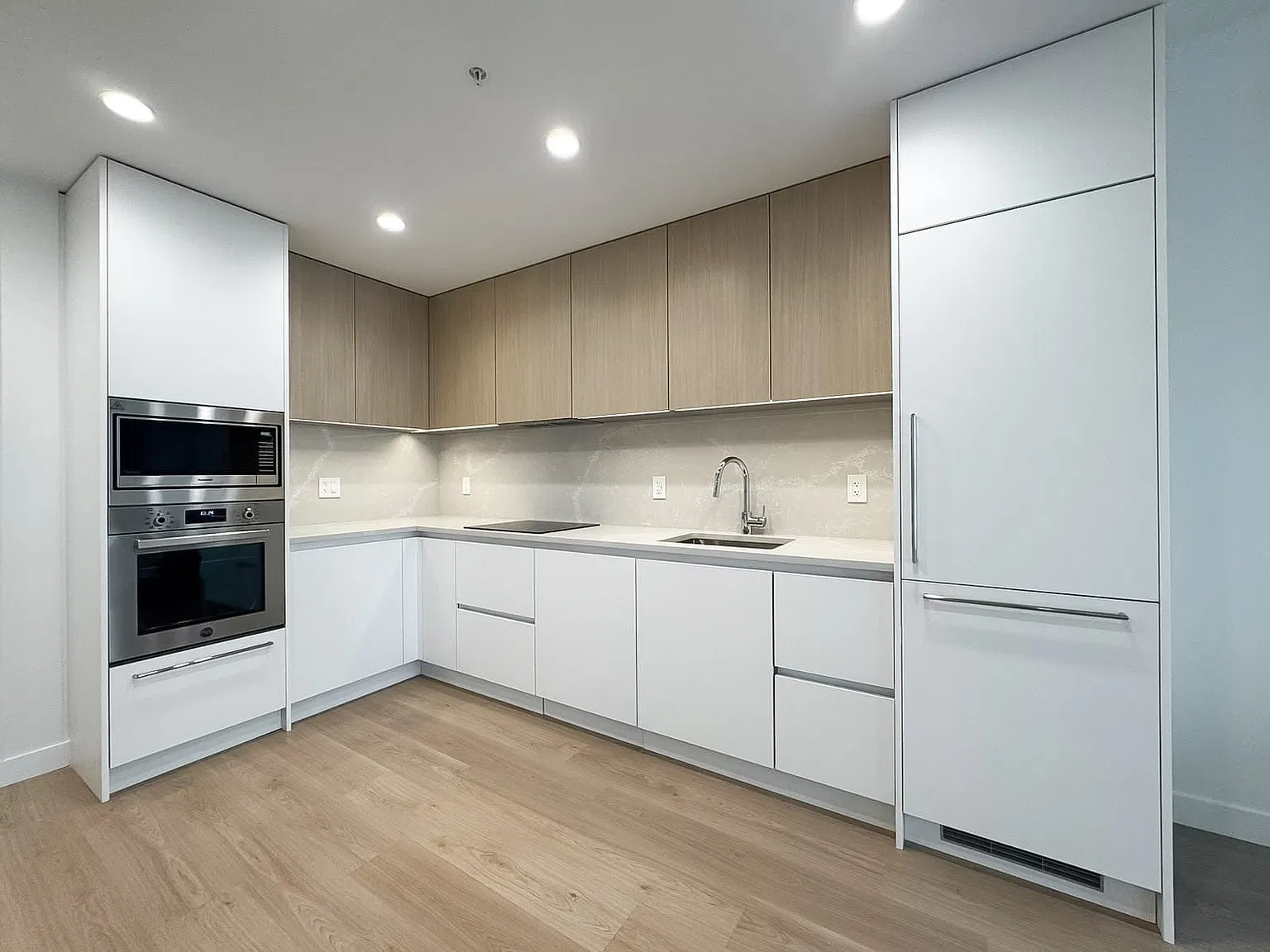 1 bed, 566 sqft, $2,200 — Photo 1